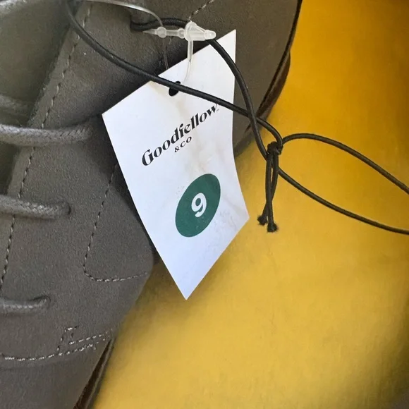 Goodfellow & Co Men's Charcoal Chukka Boots - Picture 2 of 6